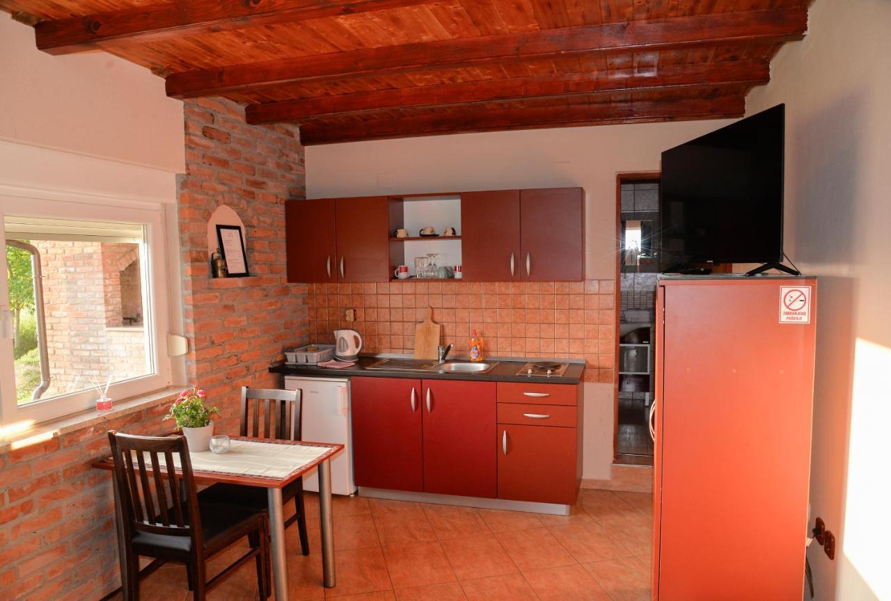 Guest House Blazevic Gornja Gracenica Ngoại thất bức ảnh