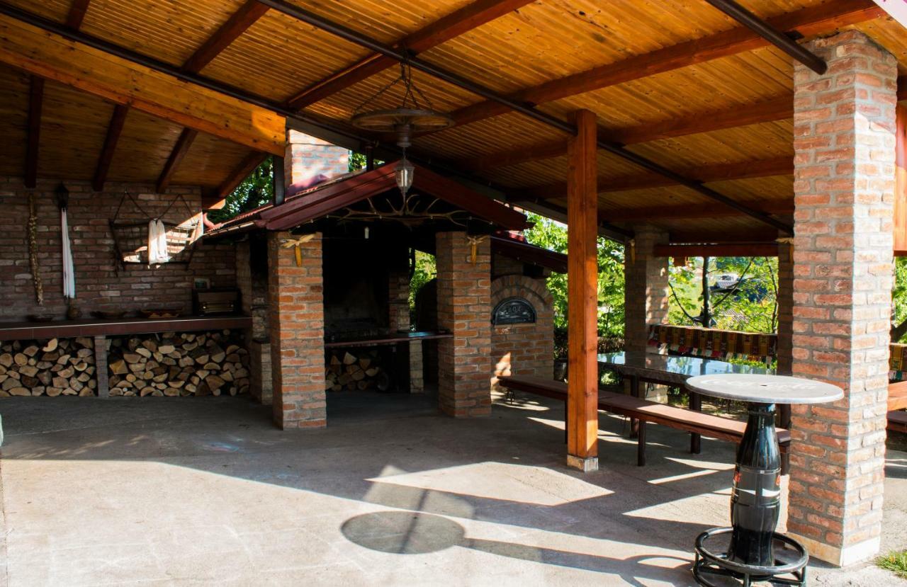 Guest House Blazevic Gornja Gracenica Ngoại thất bức ảnh
