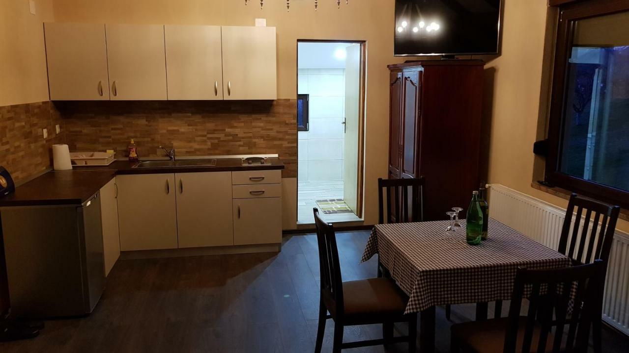 Guest House Blazevic Gornja Gracenica Ngoại thất bức ảnh