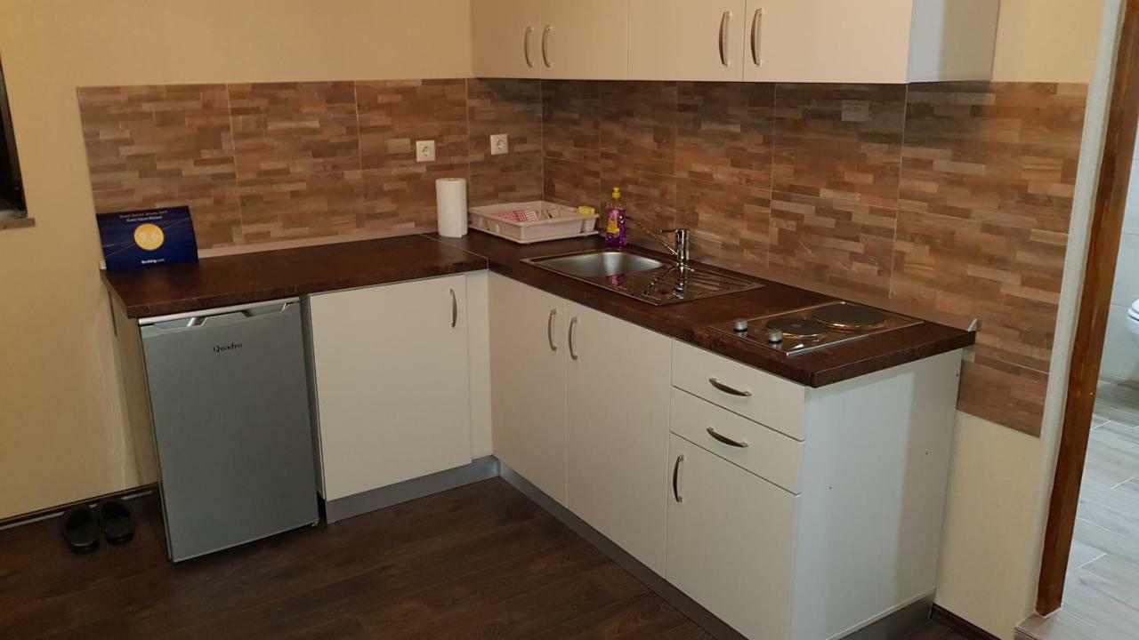 Guest House Blazevic Gornja Gracenica Ngoại thất bức ảnh