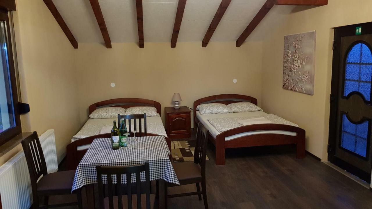 Guest House Blazevic Gornja Gracenica Ngoại thất bức ảnh